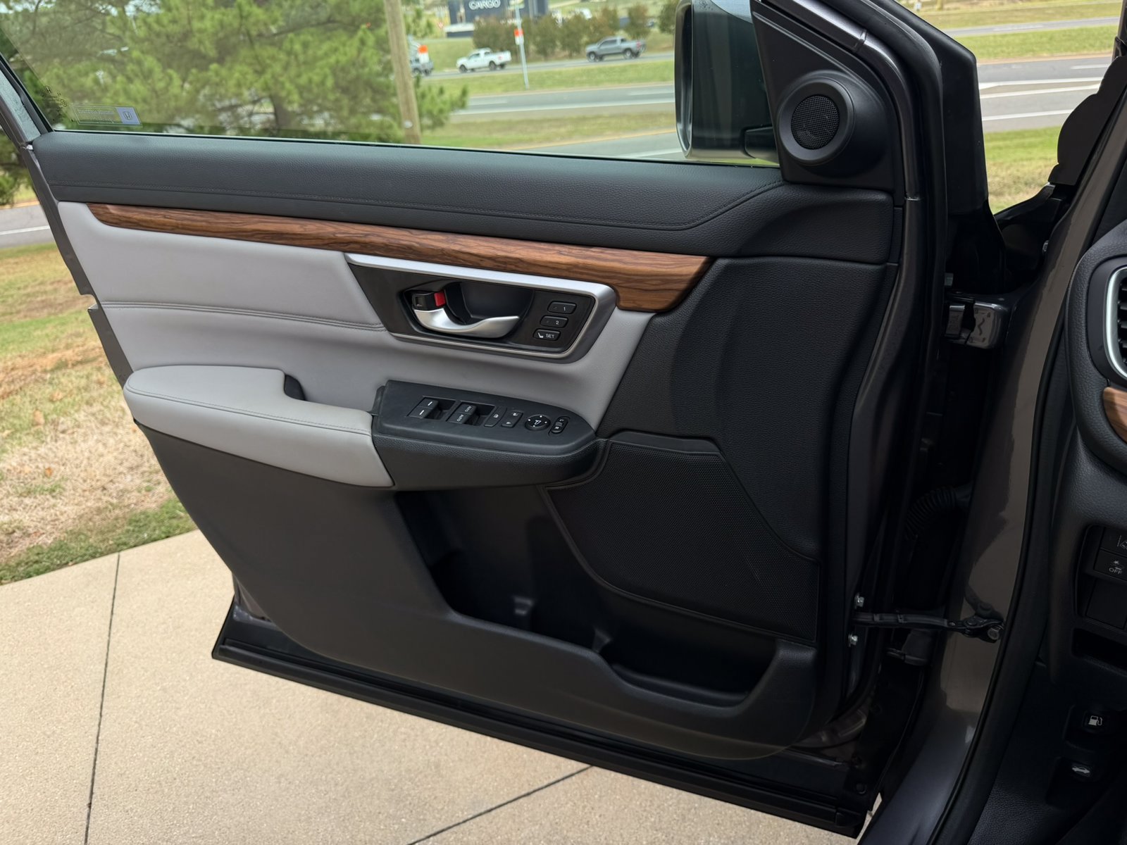 Used 2017 Honda CR-V EX-L image 25