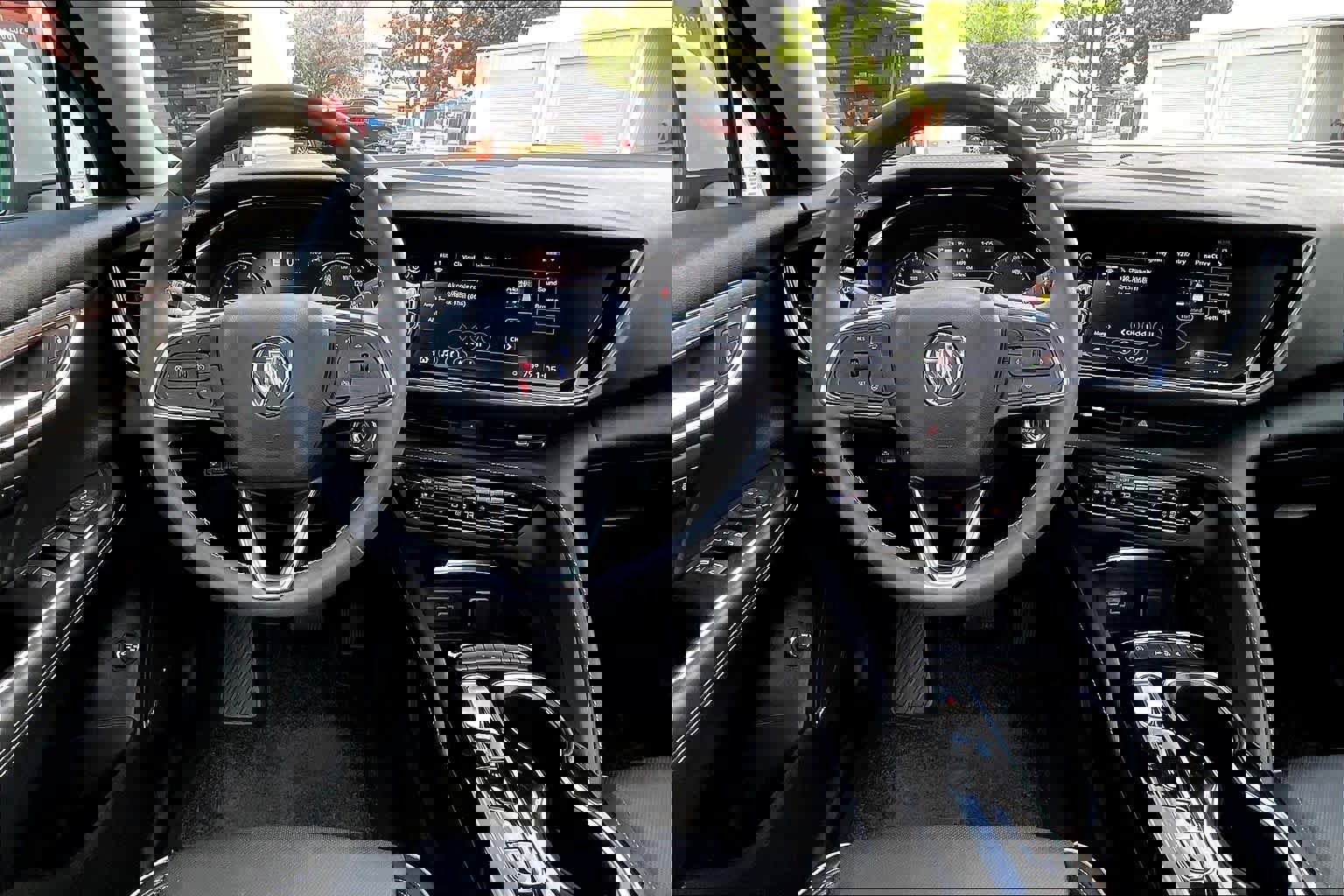 Used 2023 Buick Envision Avenir image 6