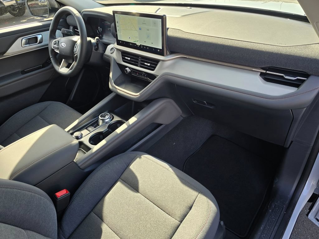 New 2026 Ford Explorer Active AWD/4WD image 15