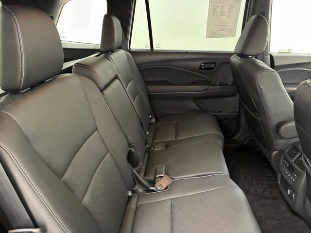 Used 2023 Honda Passport Elite image 16