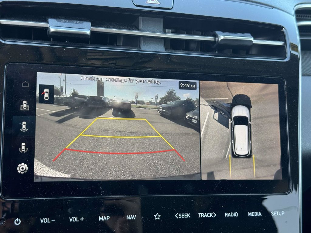 Used 2023 Hyundai Tucson Limited AWD/4WD image 30