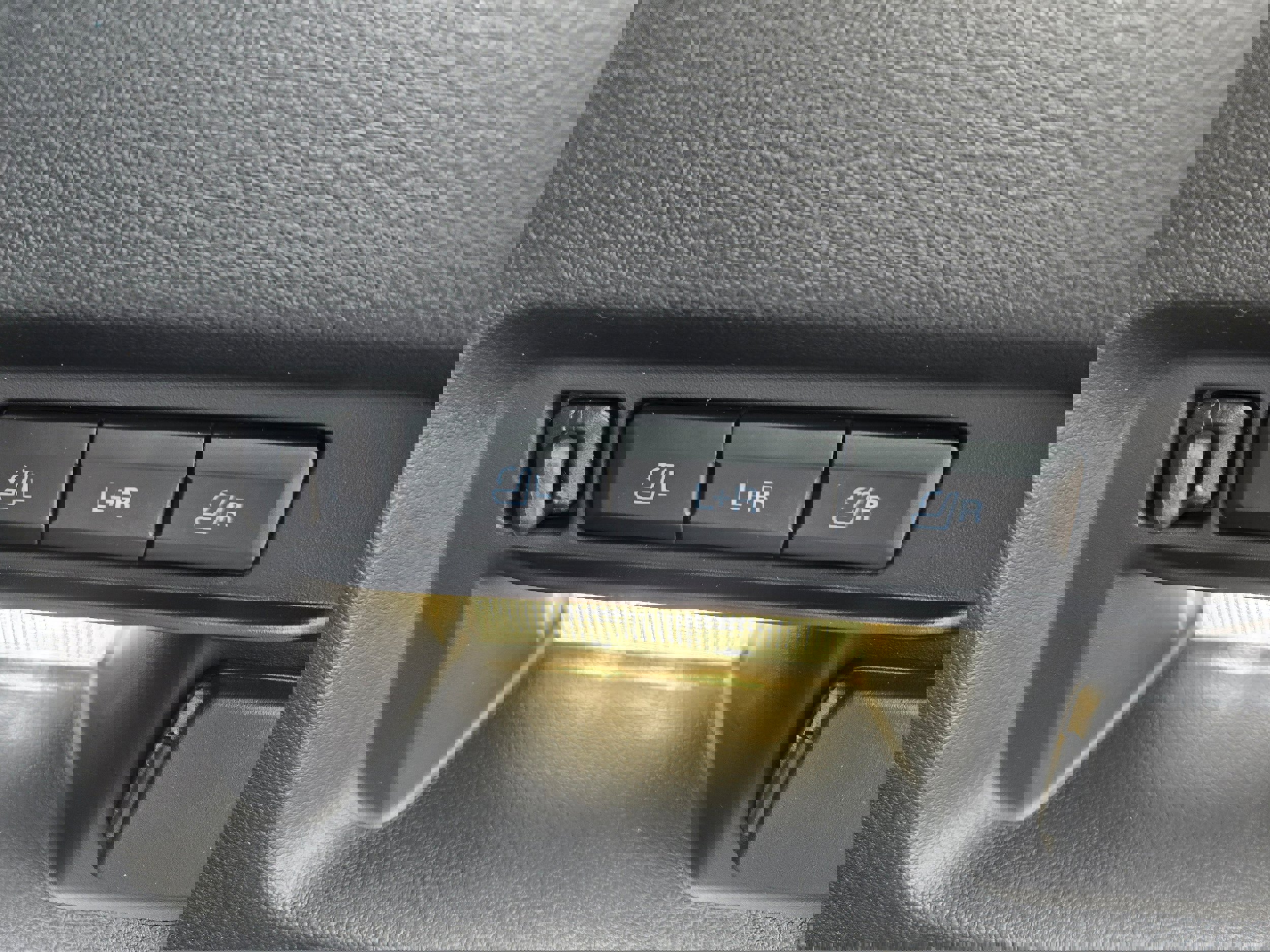 New 2026 Ford Explorer ST w/ Sun And Sound Package image 9