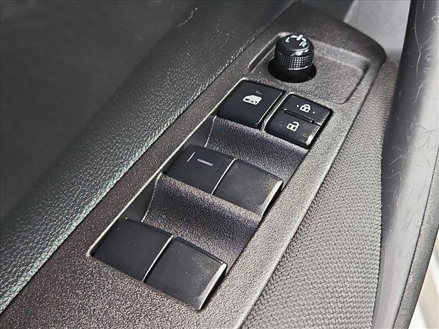 Used 2025 Toyota Corolla LE FWD image 11
