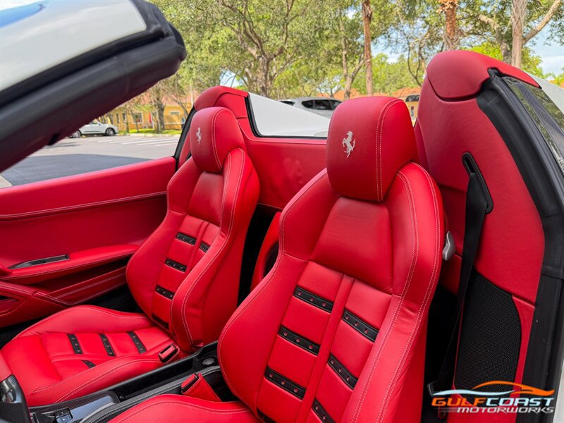 Used 2014 Ferrari 458 Spider RWD image 22