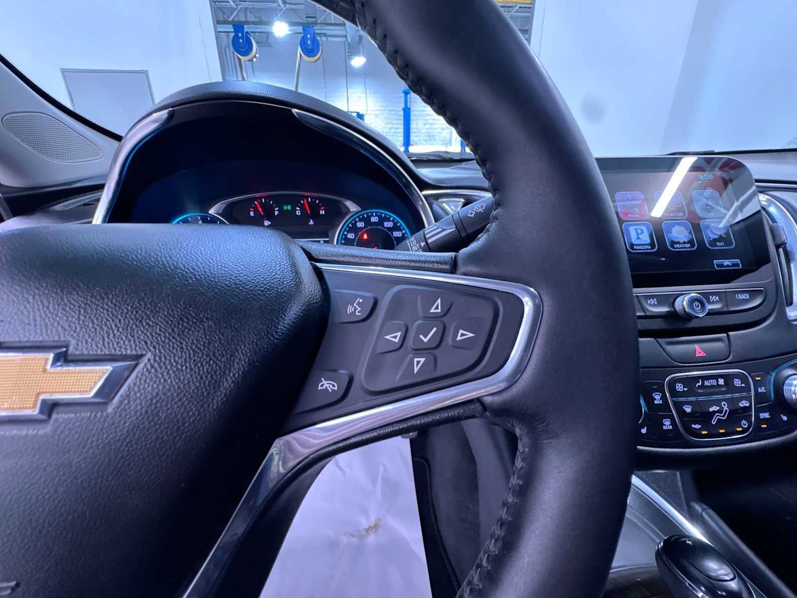 Used 2016 Chevrolet Malibu Premier FWD image 21
