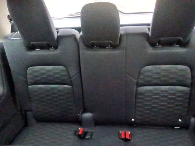 Used 2024 Nissan Pathfinder SV image 27