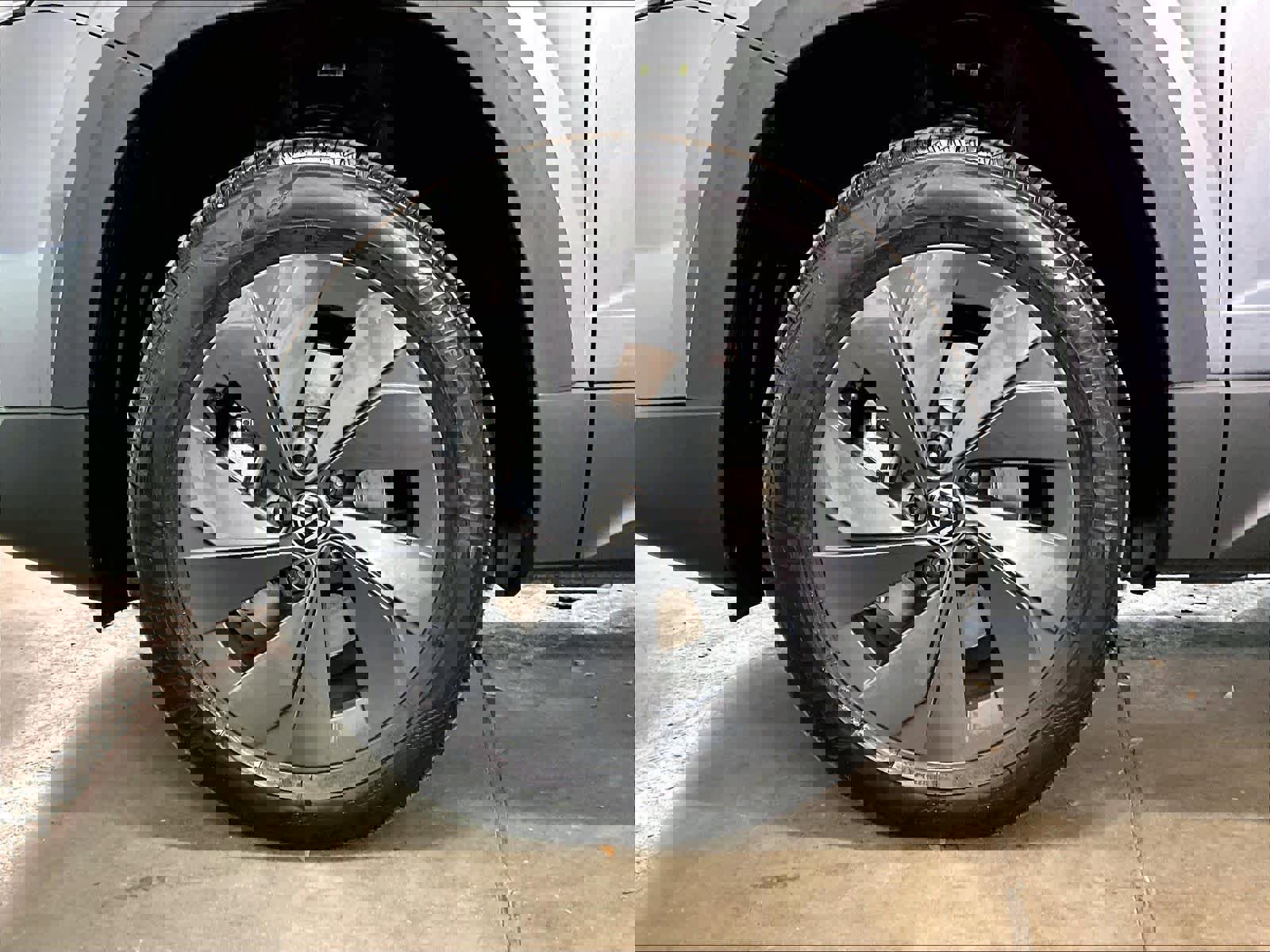 New 2026 Volkswagen Taos S image 14