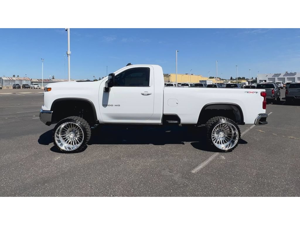 Used 2024 Chevrolet Silverado 2500 LT AWD/4WD image 7