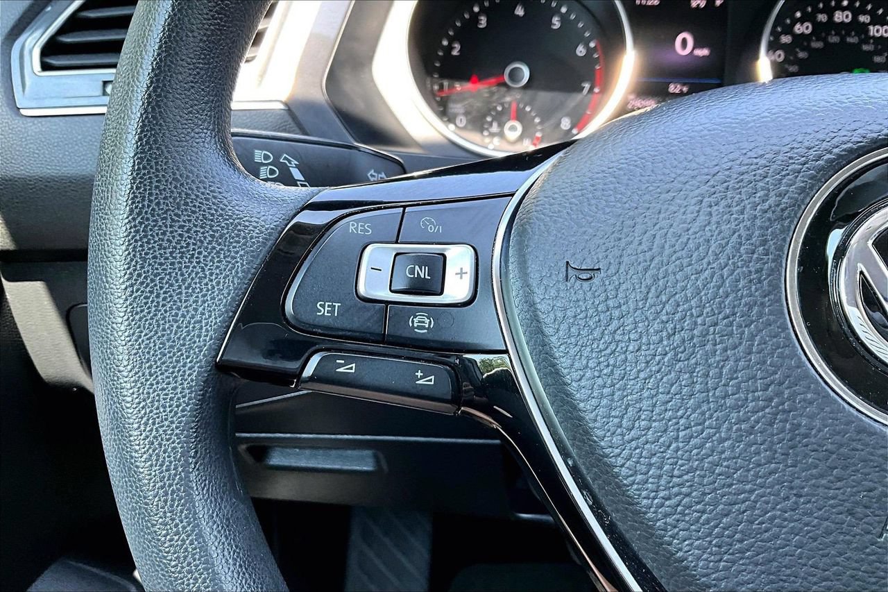 Used 2020 Volkswagen Tiguan S FWD image 27