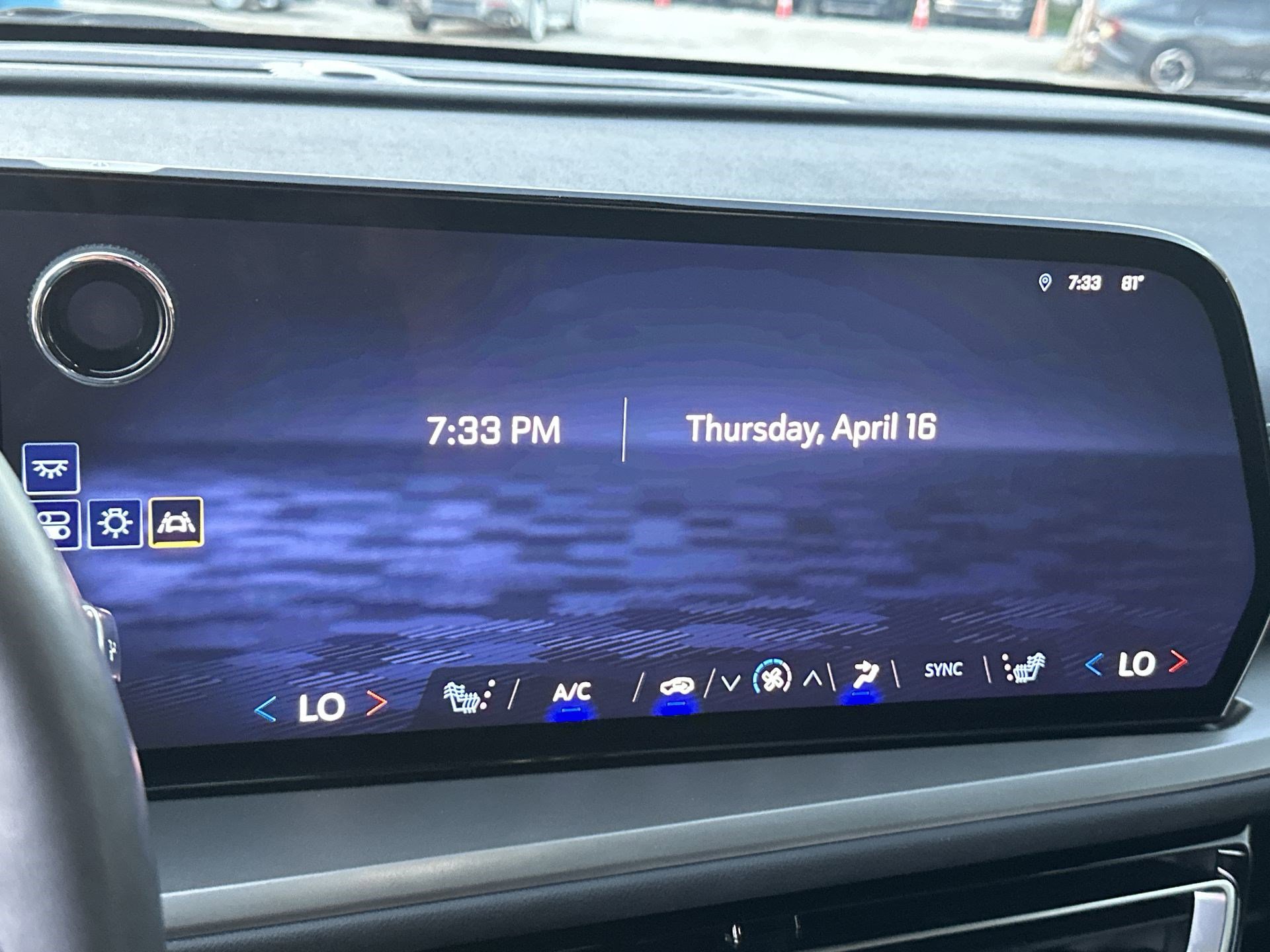 Used 2024 Chevrolet Traverse LS image 12