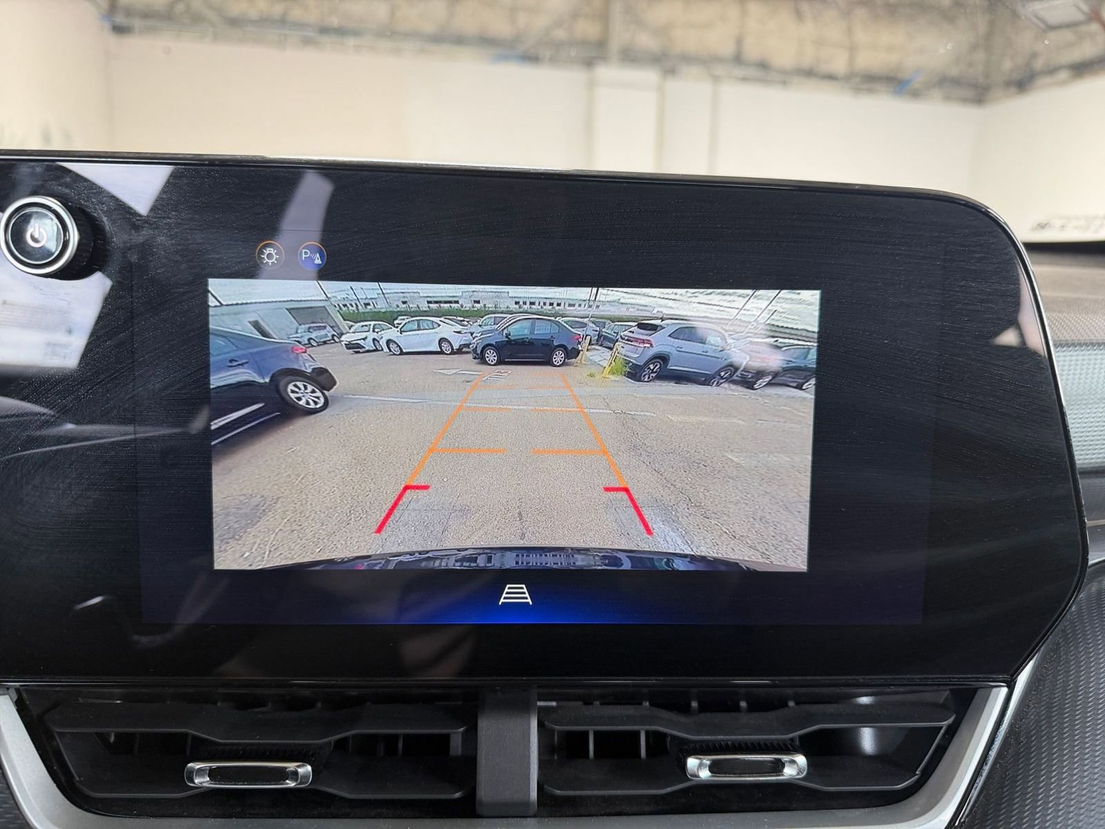 Used 2025 Chevrolet Equinox LT image 17