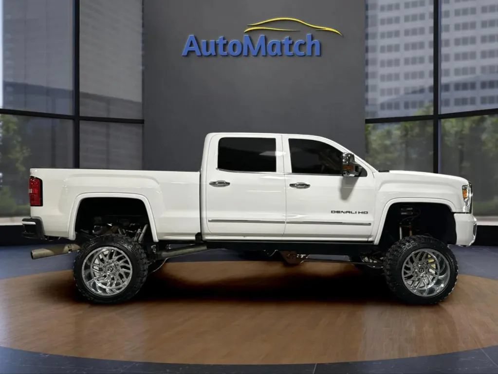 Used 2016 GMC Sierra 2500 Denali w/ Duramax Plus Package AWD/4WD image 11