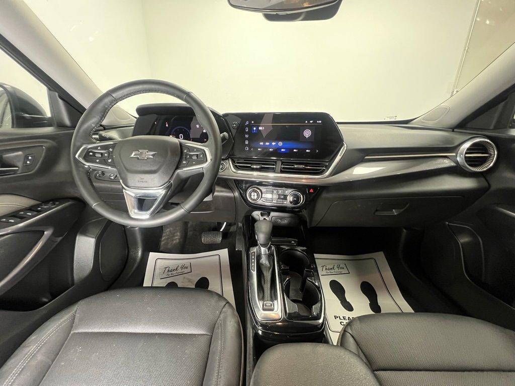 Used 2025 Chevrolet Trax ACTIV w/ Driver Confidence Package image 10