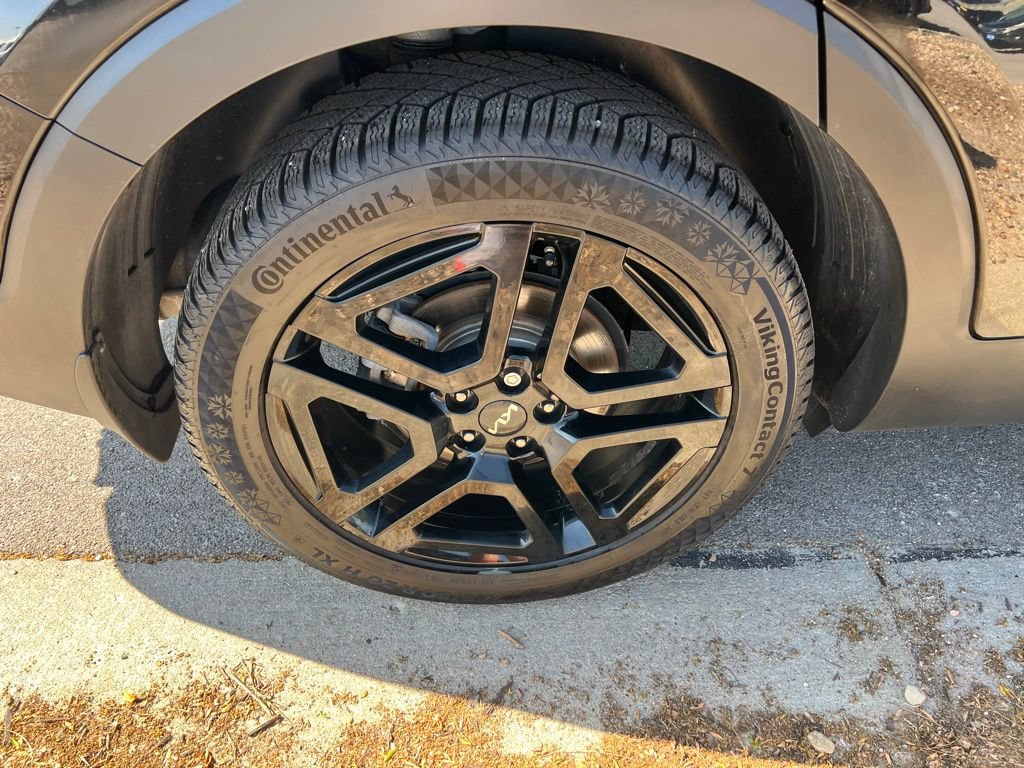 Used 2023 Kia Telluride AWD image 12