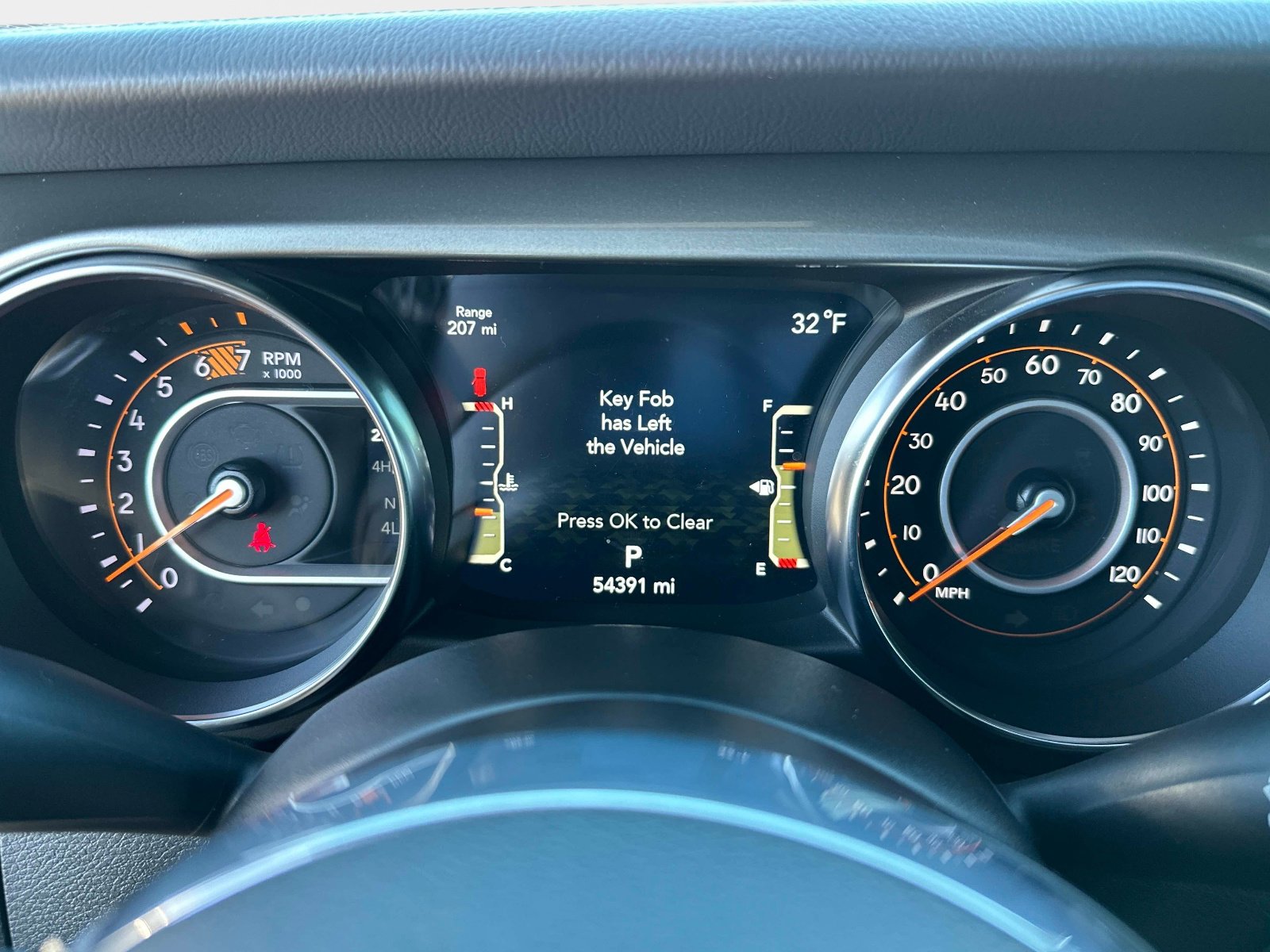 Used 2023 Jeep Wrangler Sahara w/ Cold Weather Group image 27