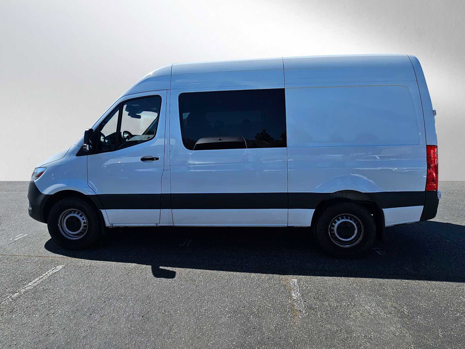 Used 2025 Mercedes-Benz Sprinter 2500 image 6