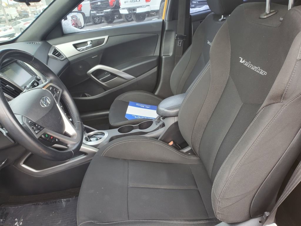 Used 2017 Hyundai Veloster Value Edition image 10