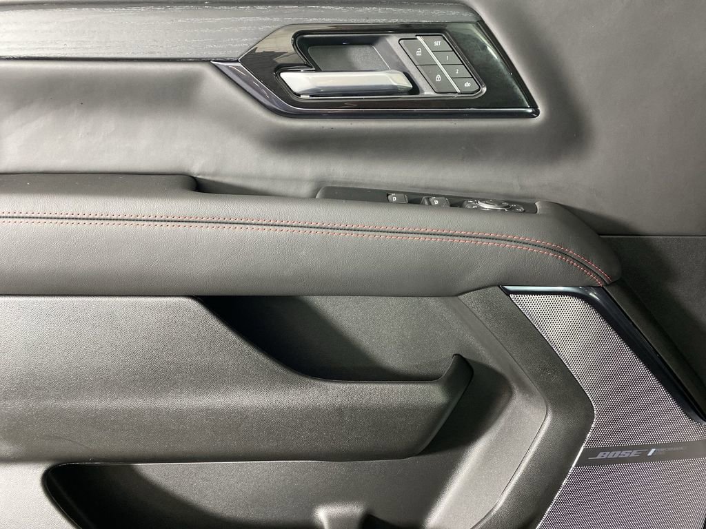 New 2026 GMC Yukon AT4 Ultimate w/ LPO, Floor Liner Package image 22