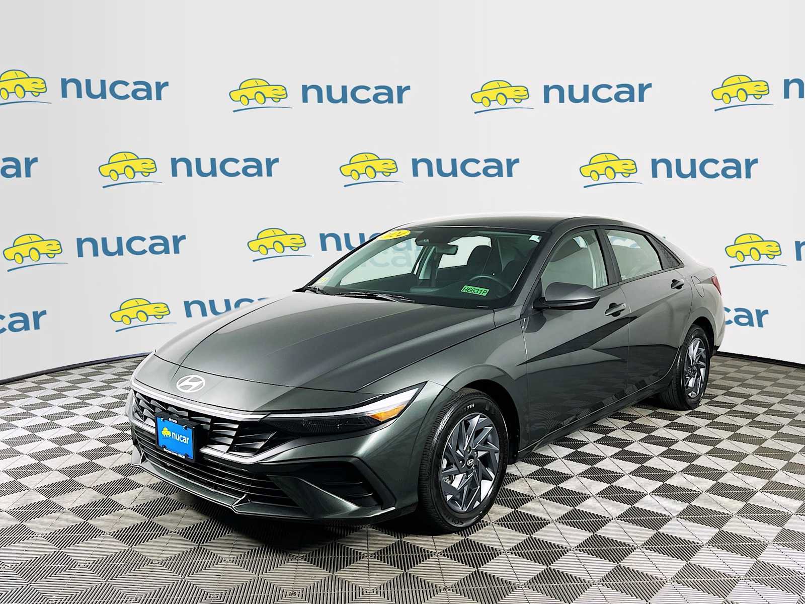 Certified 2024 Hyundai Elantra SEL image 3