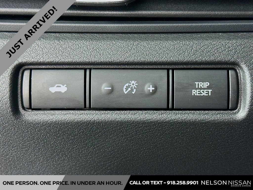 Certified 2025 Nissan Altima 2.5 SR w/ SR Premium Package image 10
