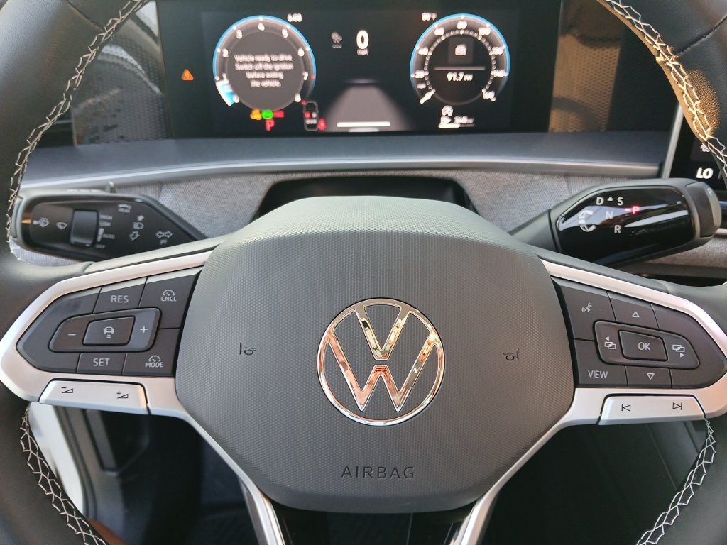 New 2026 Volkswagen Tiguan S FWD image 14