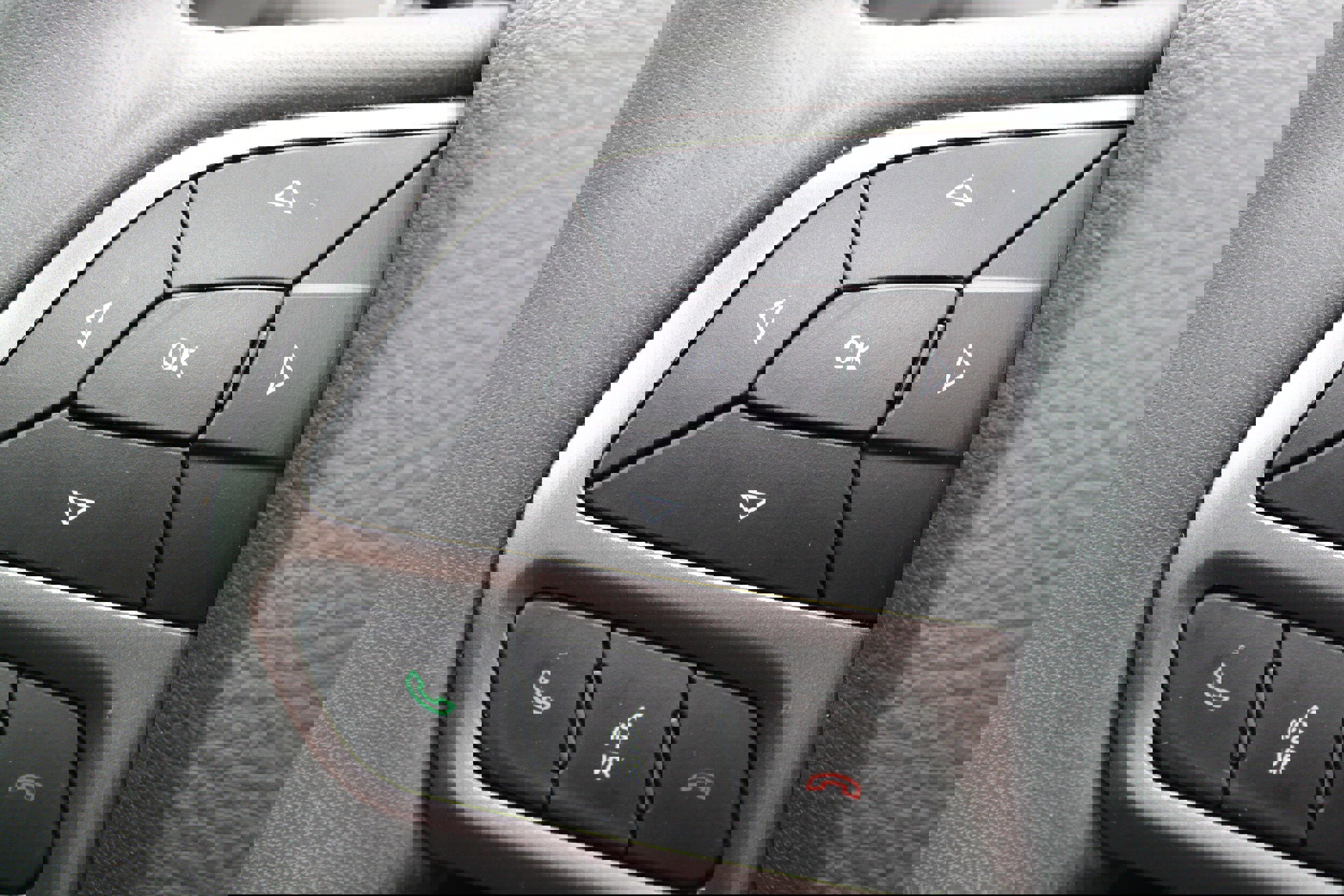 Used 2022 Jeep Cherokee Latitude Lux w/ Sun & Sound Group image 21