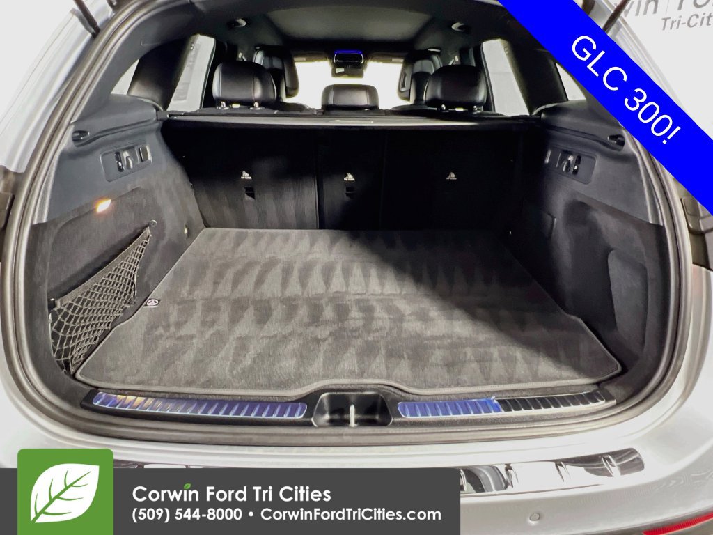 Used 2023 Mercedes-Benz GLC 300 4MATIC image 15