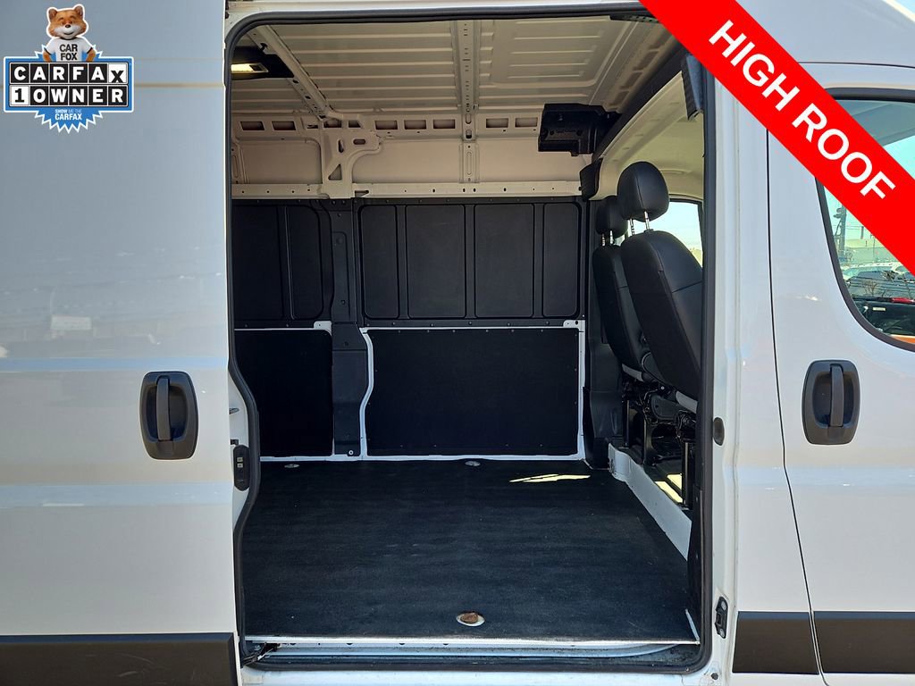 Used 2025 RAM ProMaster 2500 w/ Convenience Group image 10