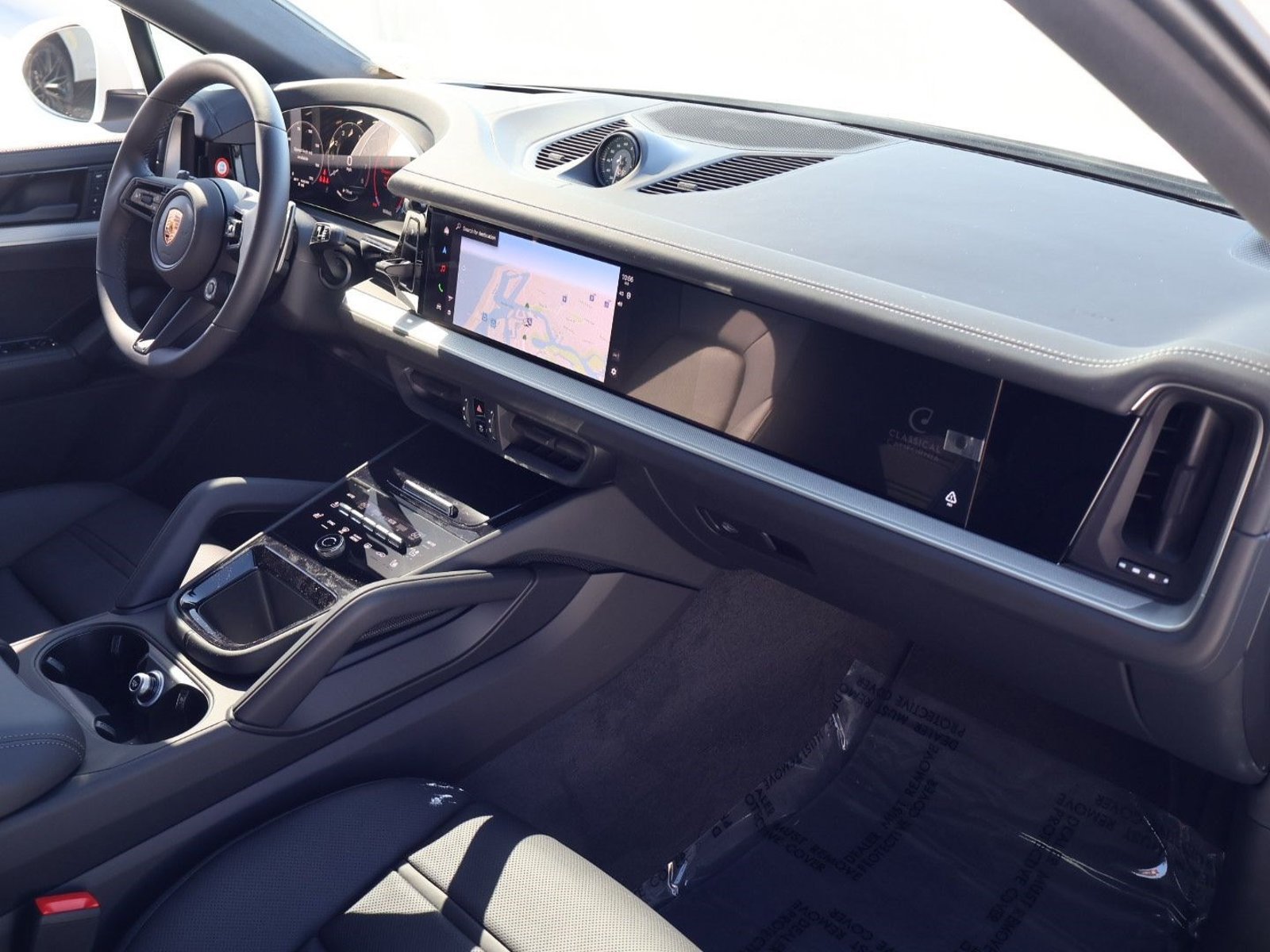 New 2026 Porsche Cayenne Coupe AWD/4WD image 25