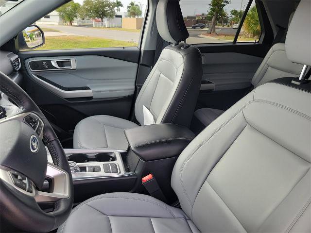 Certified 2021 Ford Explorer XLT w/ Equipment Group 202A image 18