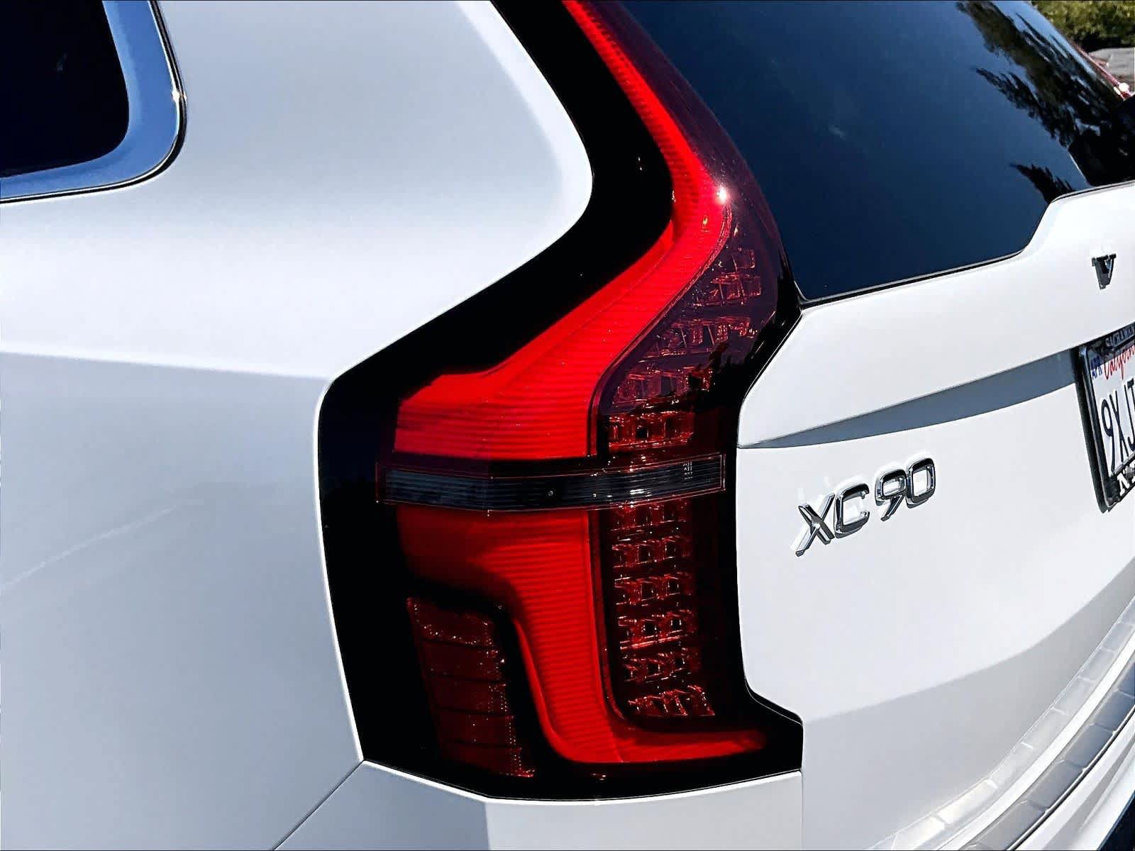 Used 2026 Volvo XC90 T8 Plus w/ Protection Package Premier AWD/4WD image 33
