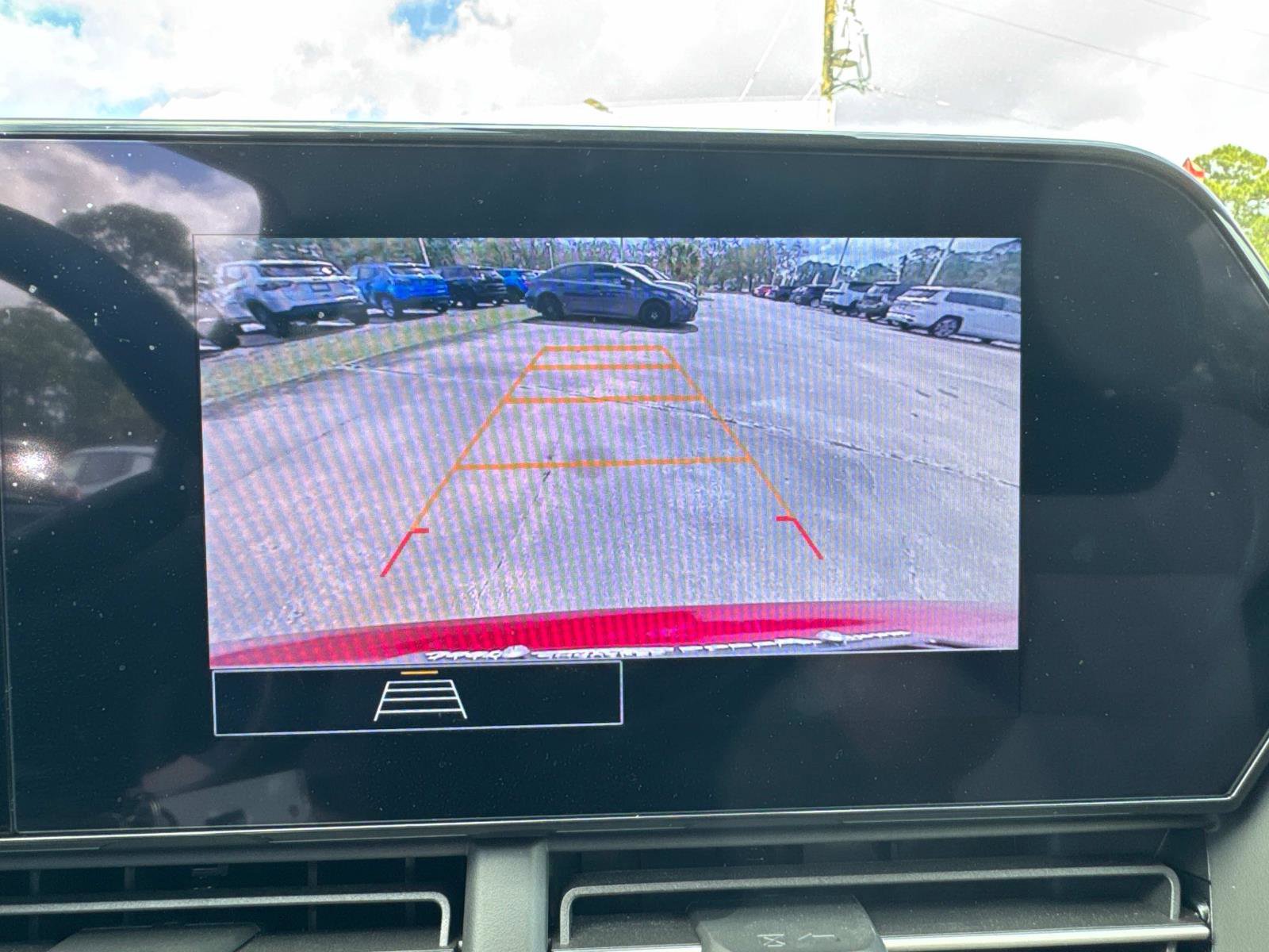 Used 2024 Chevrolet Trax LS w/ LS Convenience Package image 22