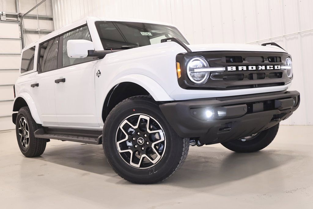 New 2026 Ford Bronco Outer Banks image 34