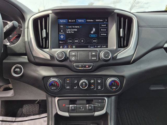 Used 2023 GMC Terrain SLT w/ LPO, Floor Liner Package FWD image 26
