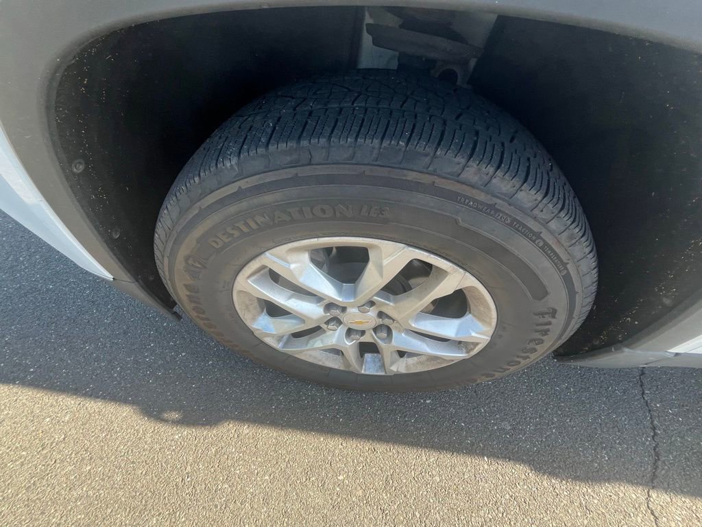 Used 2019 Chevrolet Traverse LT FWD image 7