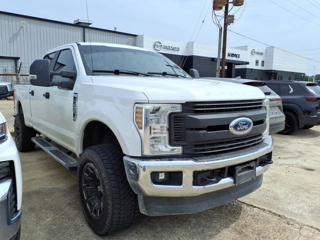Used 2019 Ford F250 XL w/ Power Equipment Group AWD/4WD image 3