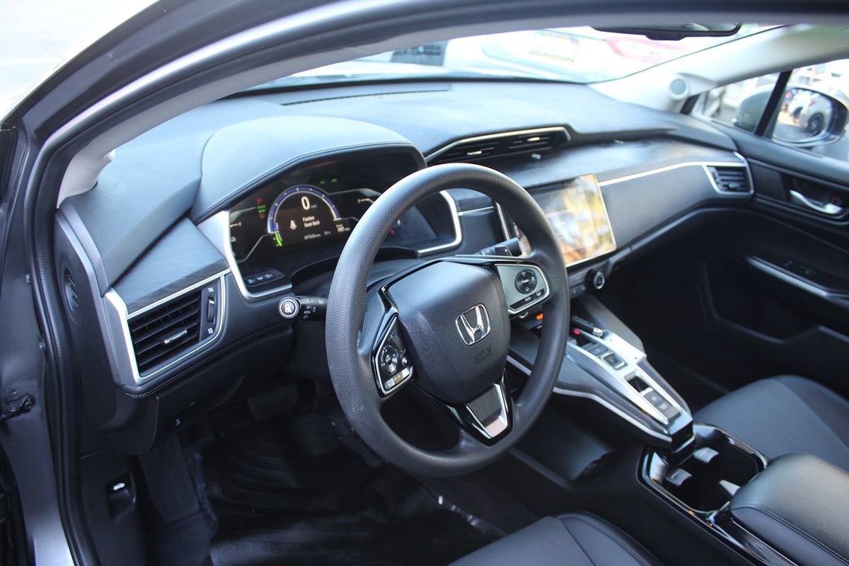Used 2018 Honda Clarity Plug-In Hybrid image 16