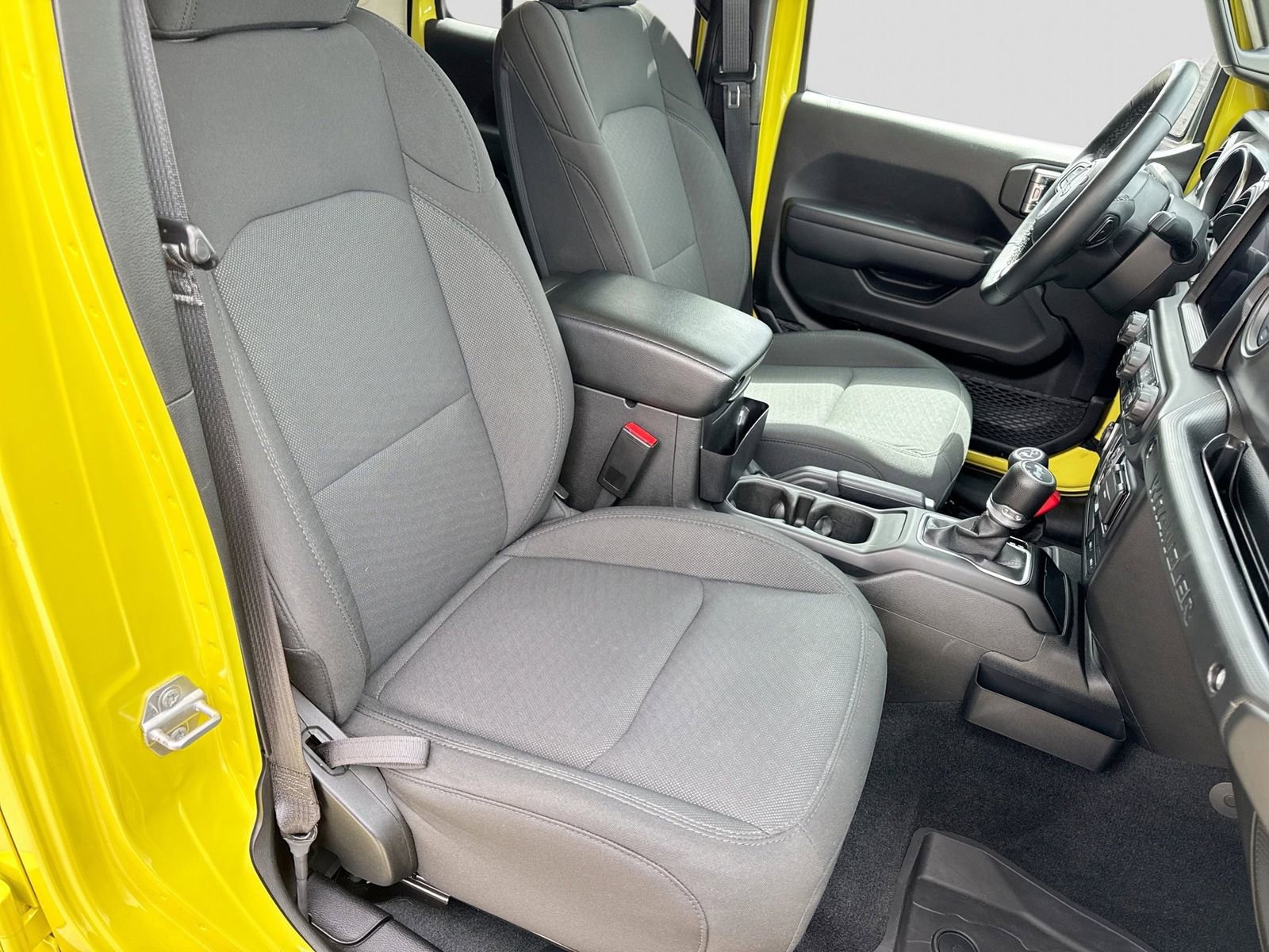 Used 2023 Jeep Wrangler Willys image 22