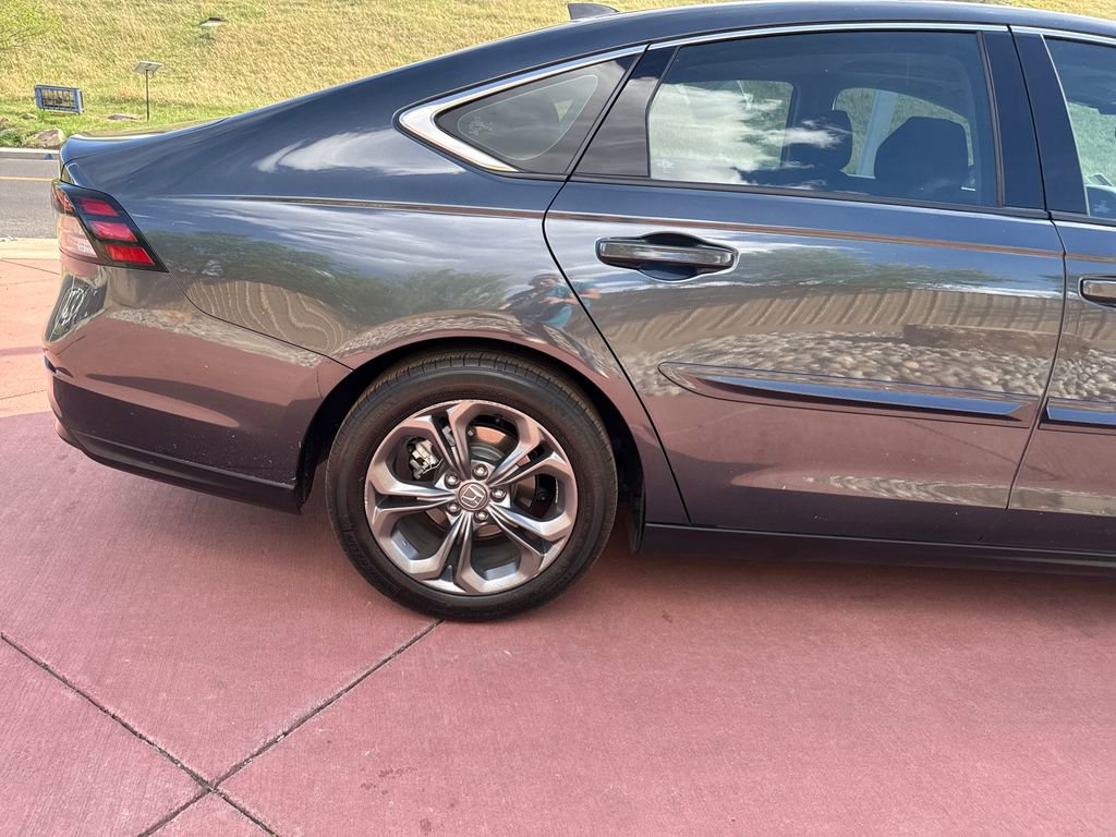 Used 2023 Honda Accord EX image 30