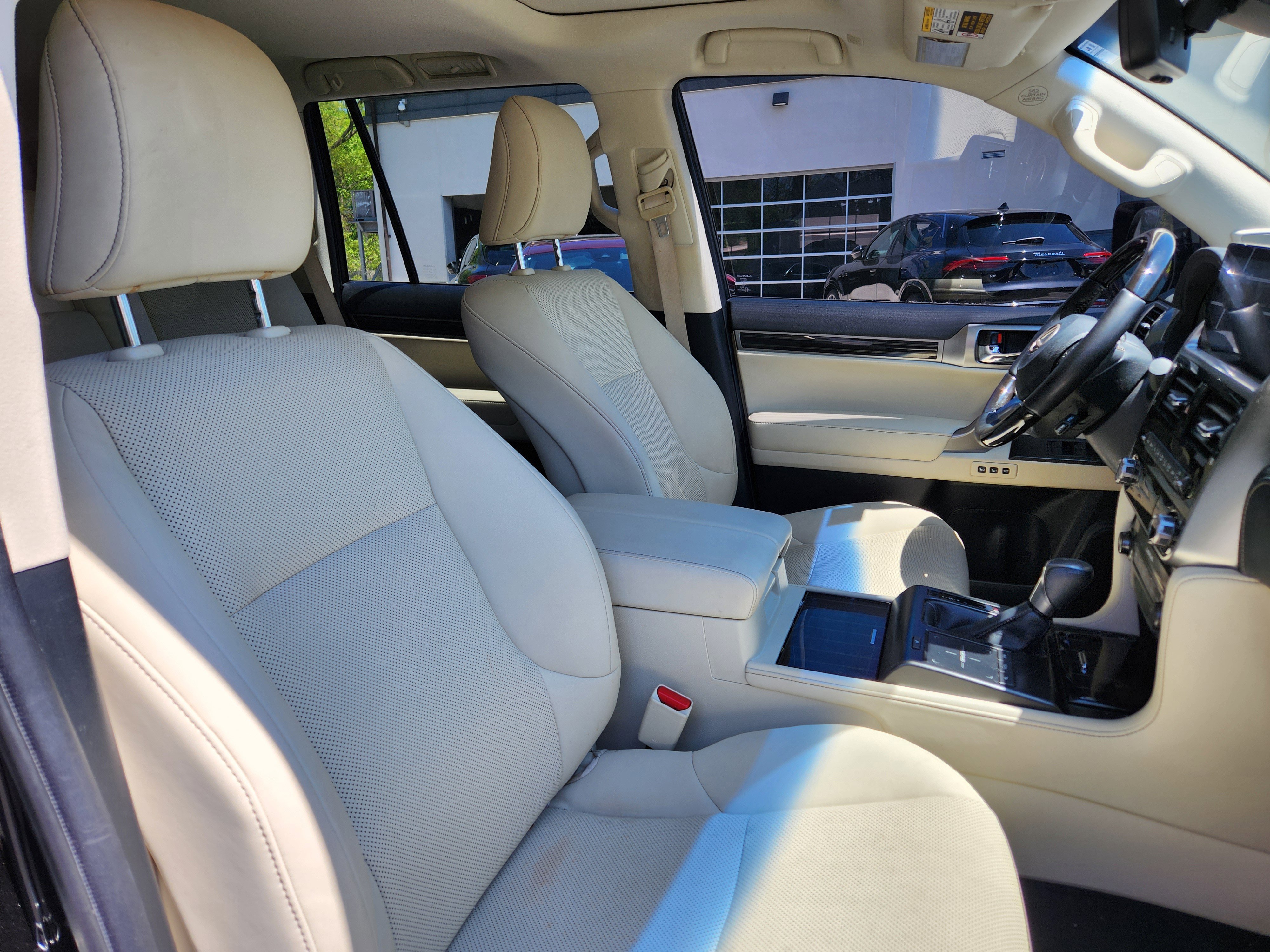 Used 2023 Lexus GX 460 Premium w/ Premium Package AWD/4WD image 16