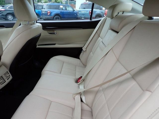 Used 2017 Lexus ES 350 w/ Luxury Package FWD image 18