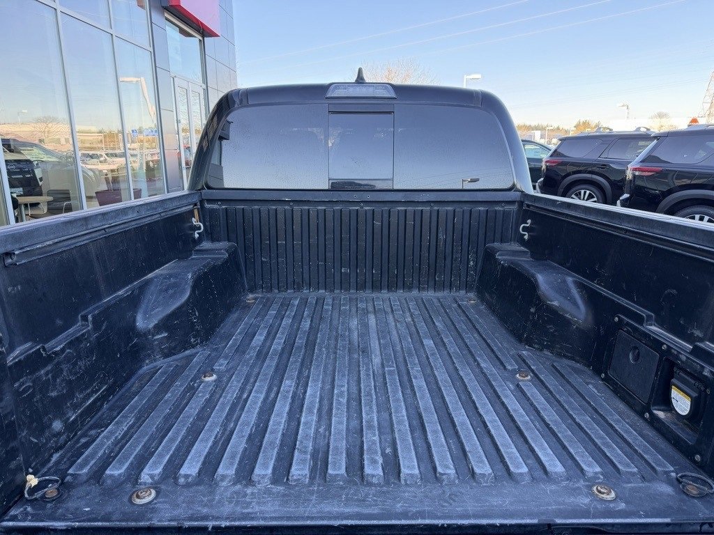 Used 2021 Toyota Tacoma TRD Off-Road w/ Technology Package image 10