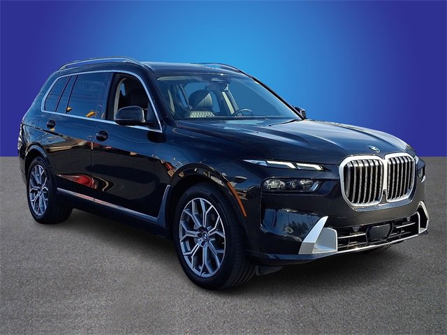 Used 2023 BMW X7 xDrive40i image 3