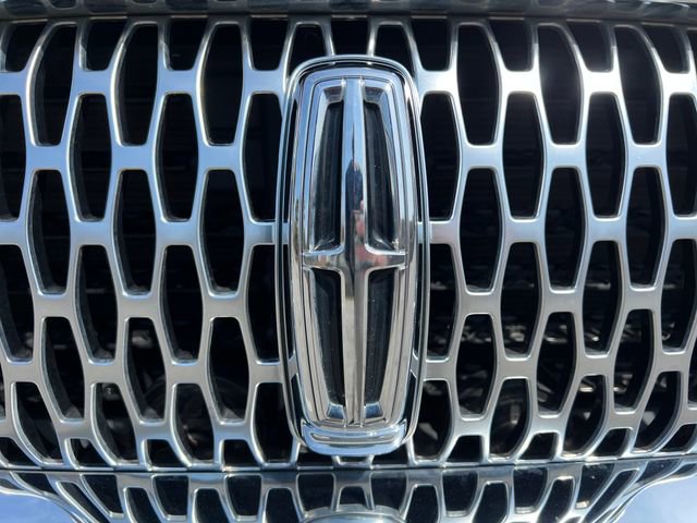 Used 2022 Lincoln Nautilus Reserve image 38