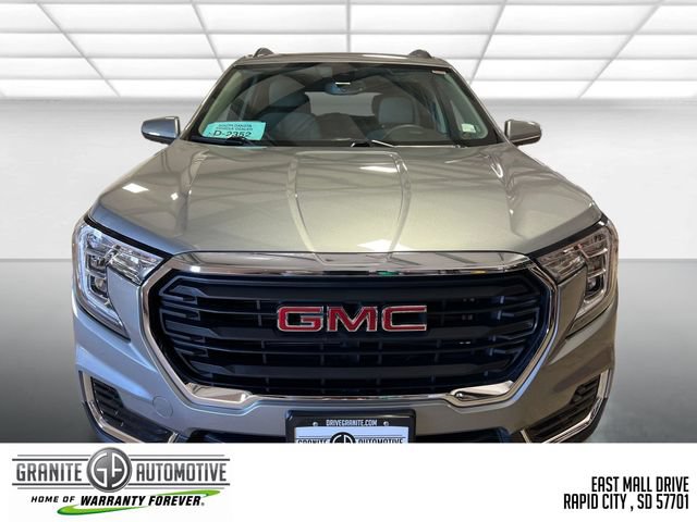 Used 2023 GMC Terrain SLE w/ Driver Convenience Package AWD/4WD image 9