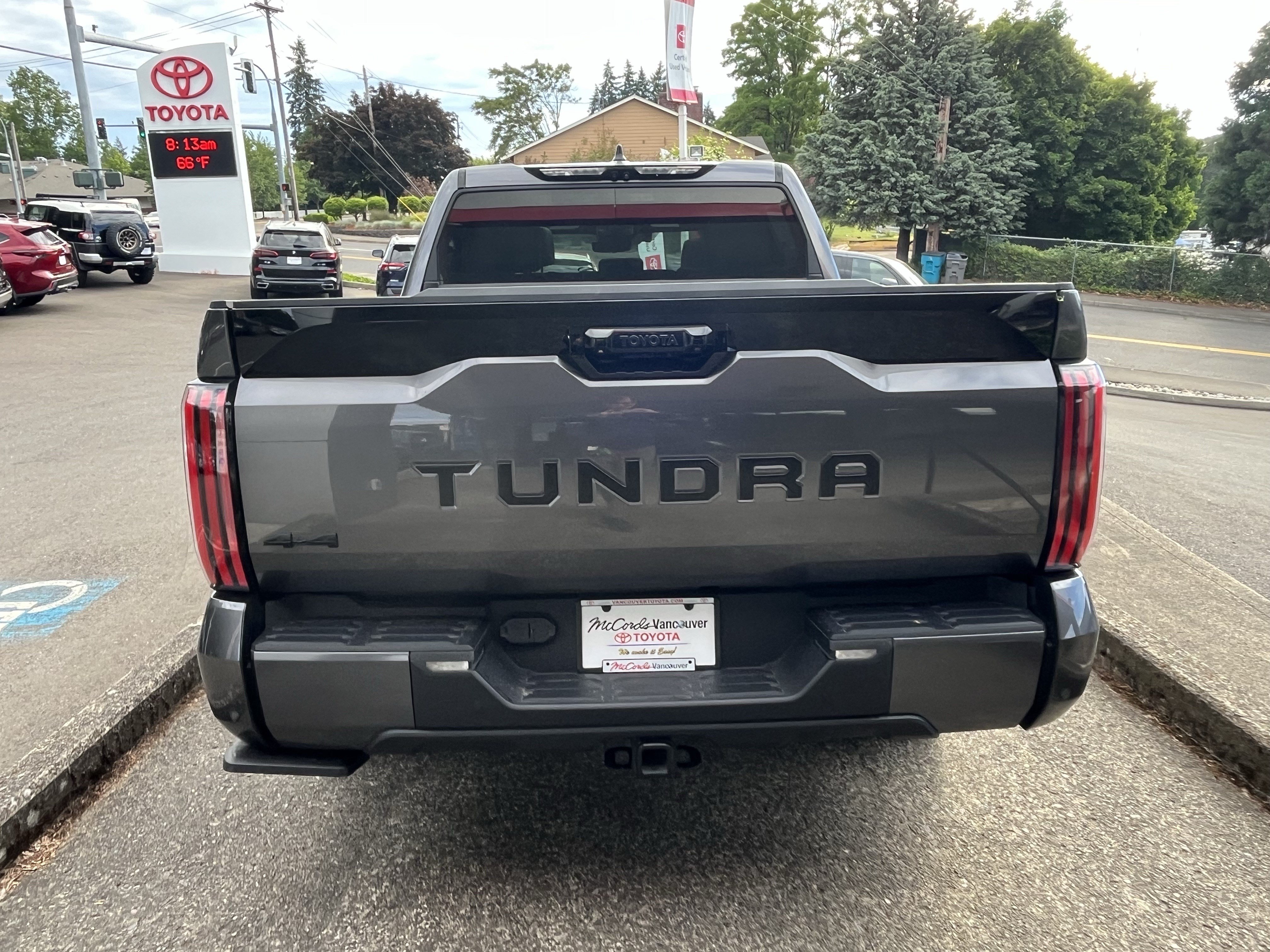 Used 2024 Toyota Tundra Platinum AWD/4WD image 6