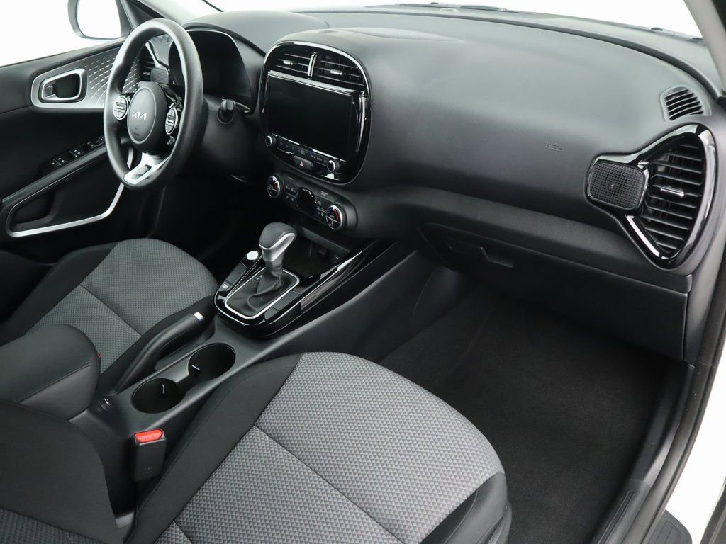 Used 2023 Kia Soul S image 18