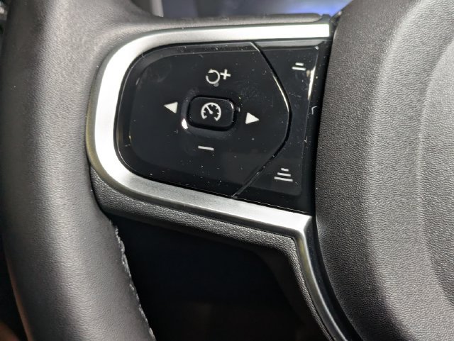 New 2026 Volvo XC60 B5 Plus w/ Climate Package AWD/4WD image 17