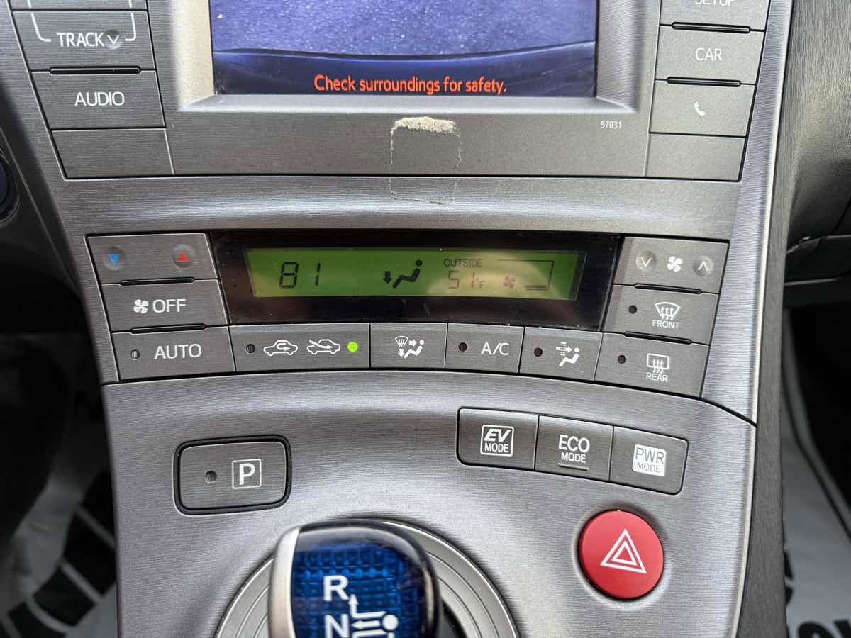 Used 2015 Toyota Prius Two image 18