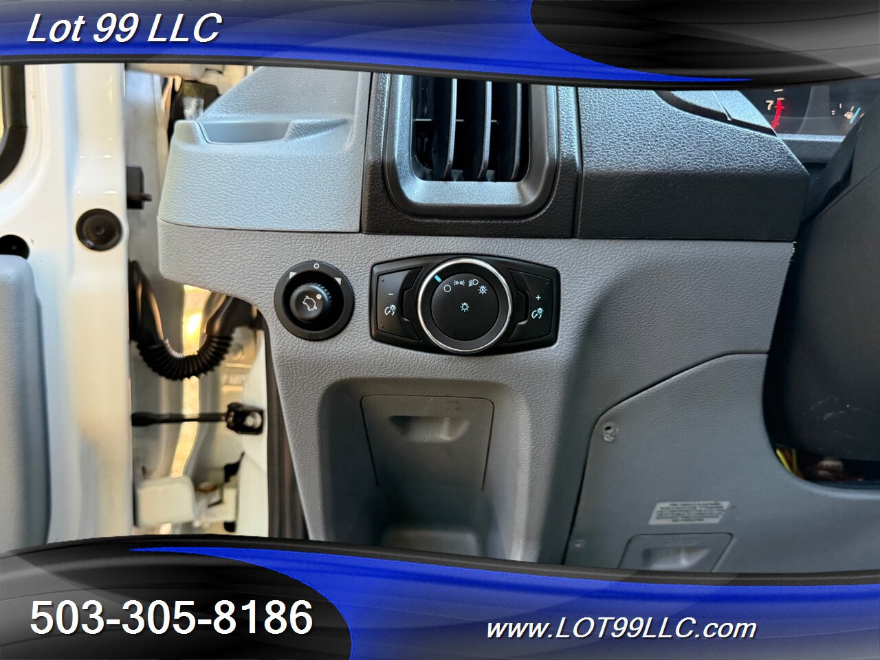 Used 2015 Ford Transit 250 148 Medium Roof RWD image 41